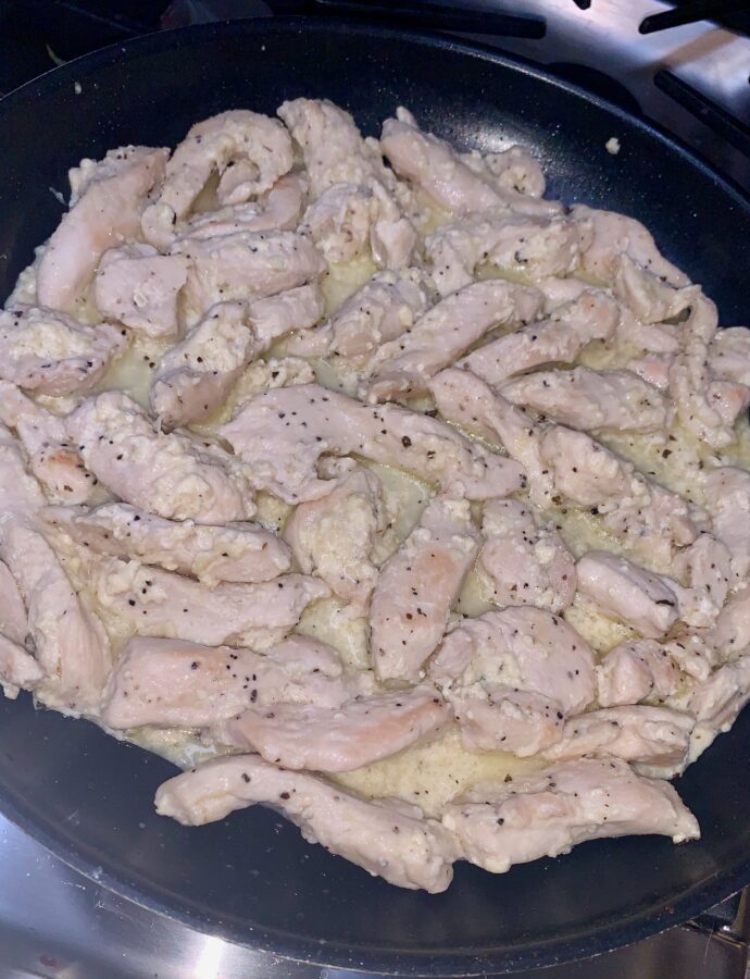 Healthy Stovetop Garlic White Sauce Chicken